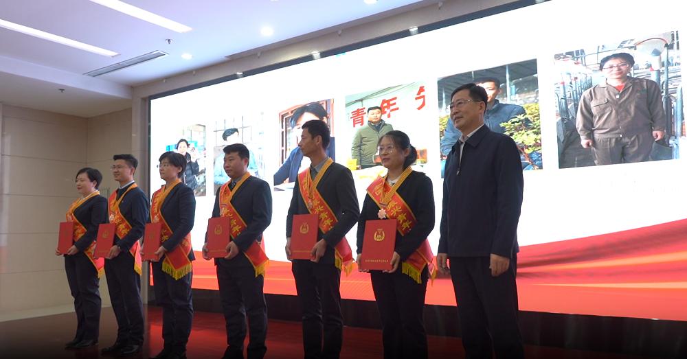 在乡村振兴热土上，青年先锋在行动