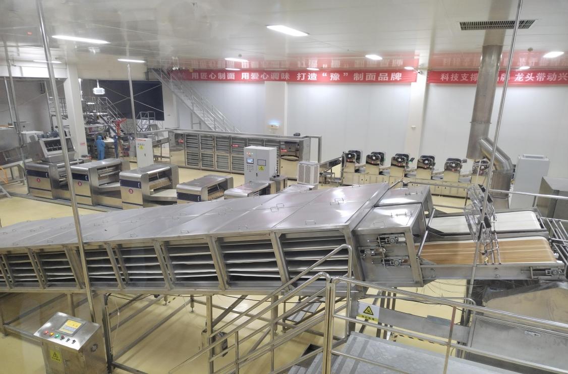 高质量发展调研行丨用智能化讲好烩面故事